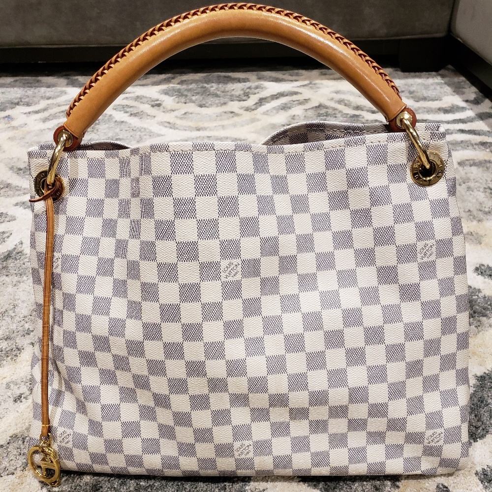Louis Vuitton Artsy MM
